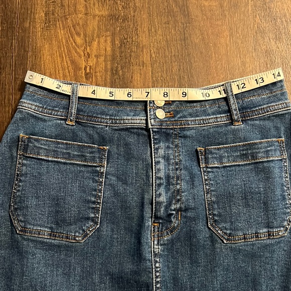 Madewell Stretch Denim A-Line Skirt with Patch Pockets - Picture 10 of 13